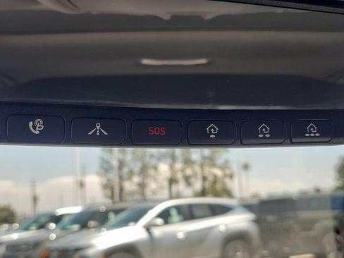 Used 2023 Hyundai Kona Limited FWD image 18