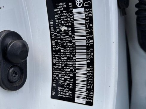 Used 2016 Toyota Corolla LE FWD image 17