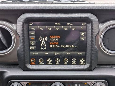 Used 2023 Jeep Gladiator Overland AWD/4WD image 14