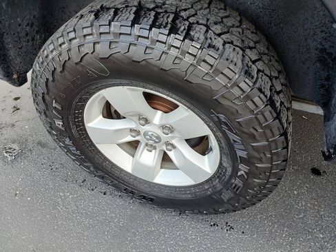 Used 2019 RAM 1500 Classic SLT AWD/4WD image 17