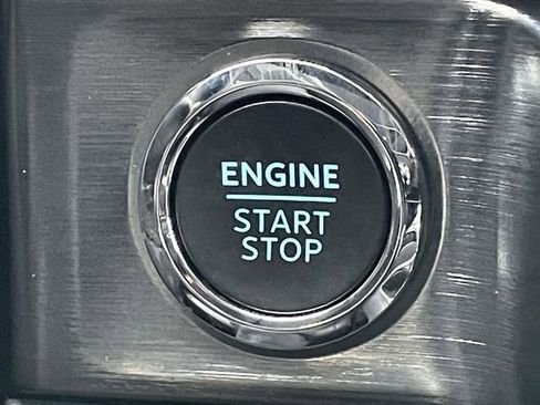 New 2026 Ford F250 Lariat w/ Black Appearance Package image 5