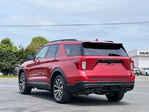 Used 2020 Ford Explorer ST w/ Premium Technology Package AWD/4WD image 3