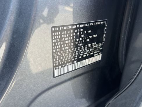 Used 2024 Volkswagen Tiguan SE R-Line FWD image 37