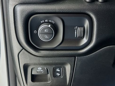 Used 2022 RAM 1500 Big Horn image 9