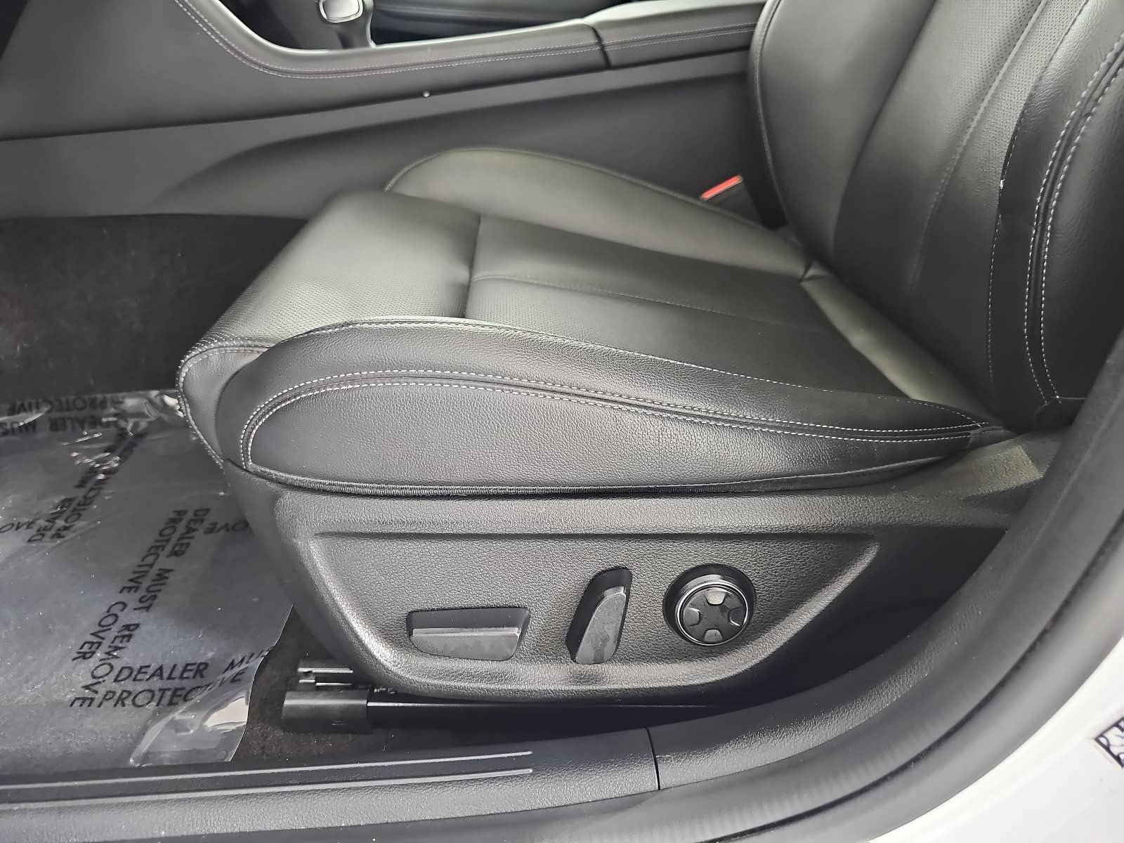 Used 2023 Genesis G70 2.0T AWD/4WD image 28