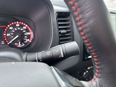 Used 2024 Nissan Frontier PRO-4X w/ Pro Convenience Package image 32