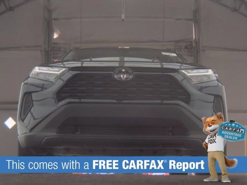 Used 2024 Toyota RAV4 XLE FWD image 3