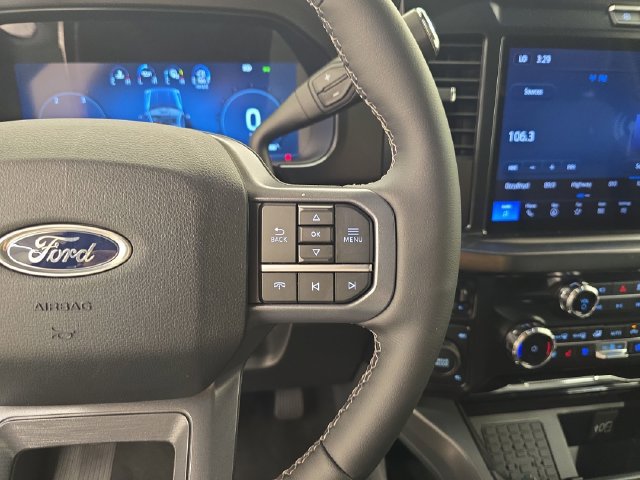 New 2026 Ford F350 Lariat w/ Black Appearance Package AWD/4WD image 40