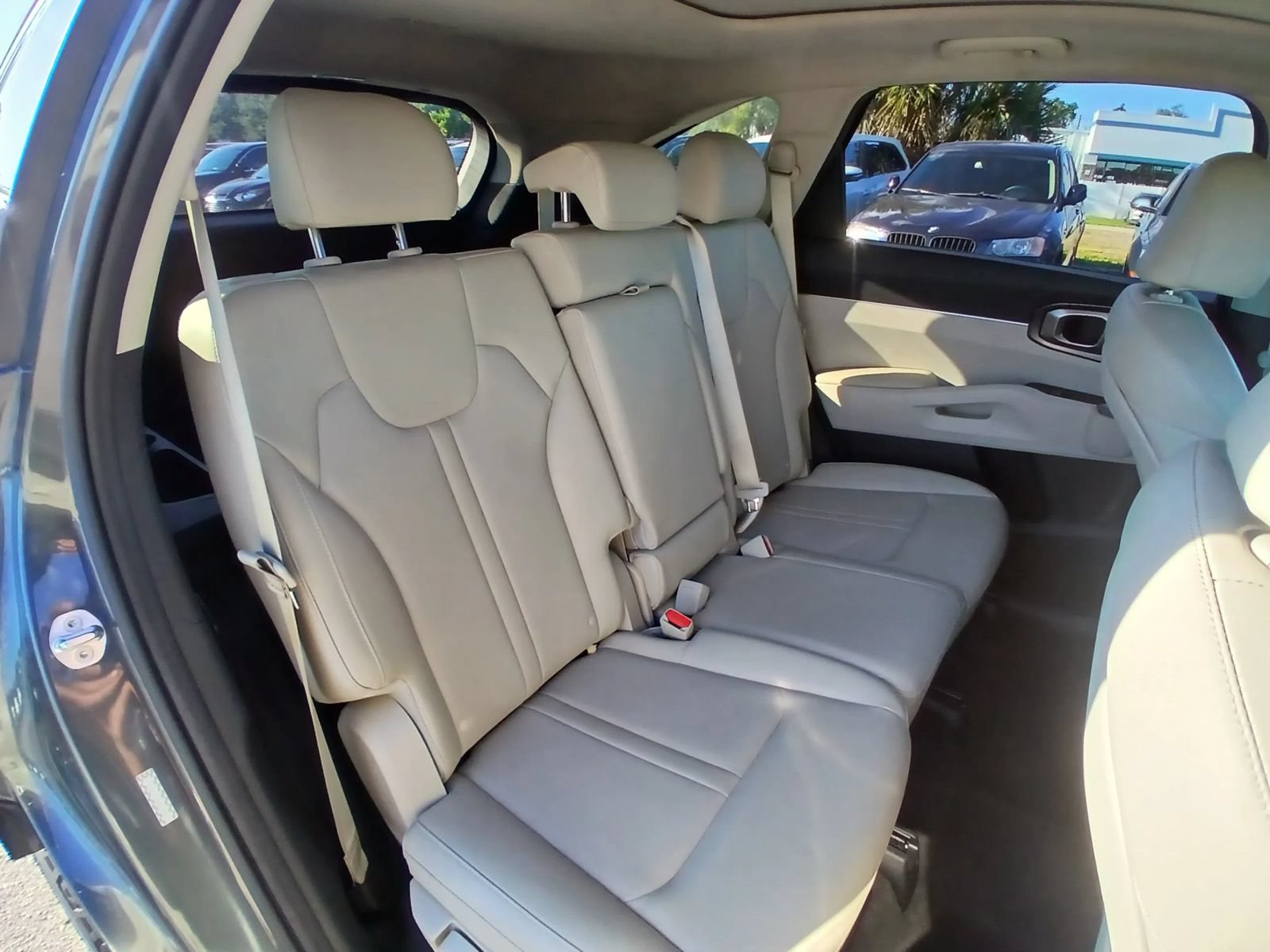 Used 2021 Kia Sorento S w/ Panoramic Sunroof Package FWD image 13