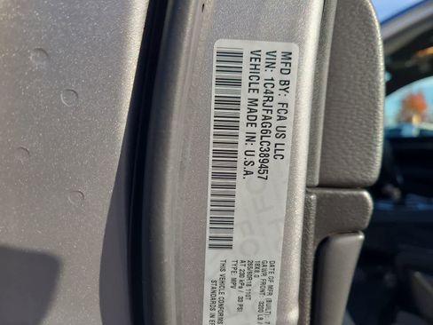 Used 2020 Jeep Grand Cherokee Laredo w/ Quick Order Package 2BN North image 29