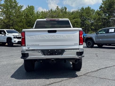 Used 2024 Chevrolet Silverado 3500 LTZ w/ LTZ Convenience Package AWD/4WD image 4