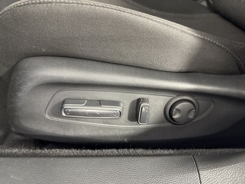 Used 2025 Honda Accord SE image 16