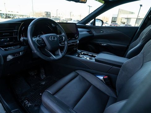 Used 2024 Lexus RX 350 image 12