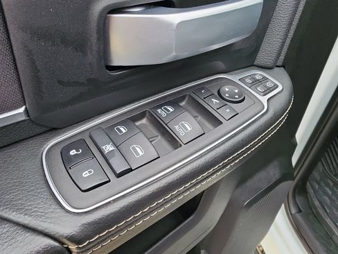 Used 2024 RAM 2500 Big Horn AWD/4WD image 15