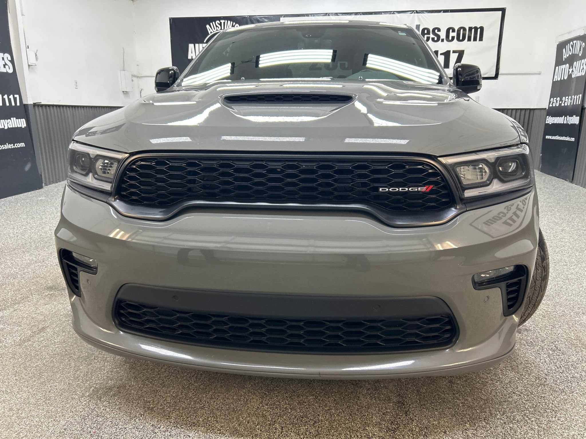 Used 2021 Dodge Durango R/T w/ Blacktop Package AWD/4WD image 2