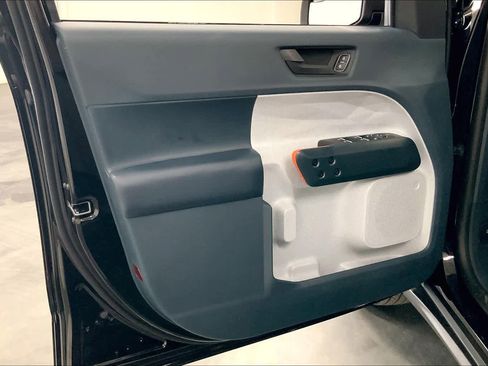 Used 2023 Ford Maverick XLT image 18