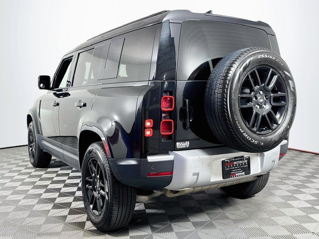 Used 2025 Land Rover Defender 110 S AWD/4WD image 5