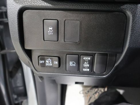 Used 2021 Toyota Tacoma SR5 w/ Trail Edition AWD/4WD image 30