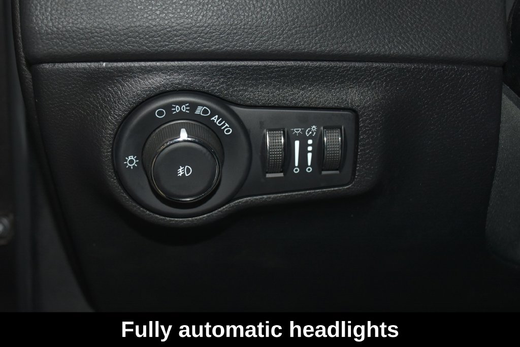 Used 2021 Jeep Compass Limited AWD/4WD image 12