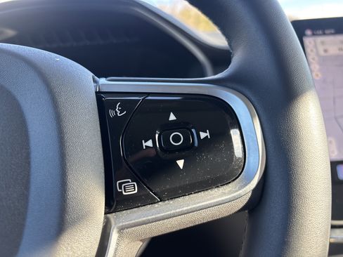 Used 2025 Volvo XC90 B6 Plus image 20