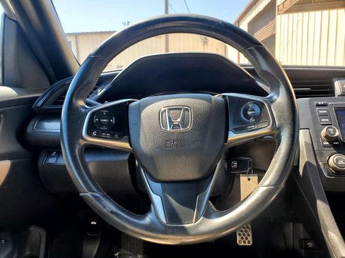 Used 2017 Honda Civic Sport image 33