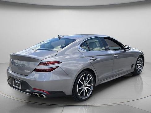 Used 2023 Genesis G70 2.0T RWD image 7