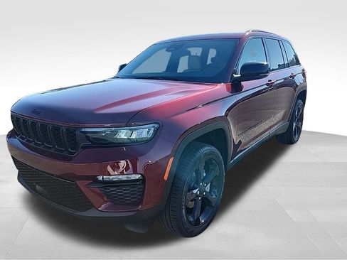 New 2025 Jeep Grand Cherokee Limited w/ Black Appearance Package image 14