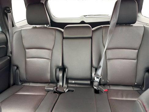 Certified 2024 Honda Passport Black Edition image 10