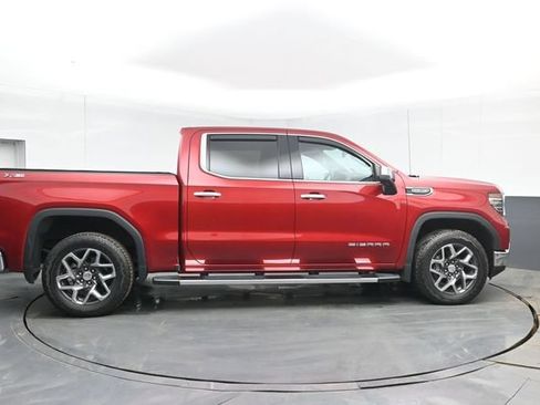Used 2023 GMC Sierra 1500 SLT w/ SLT Premium Plus Package AWD/4WD image 15
