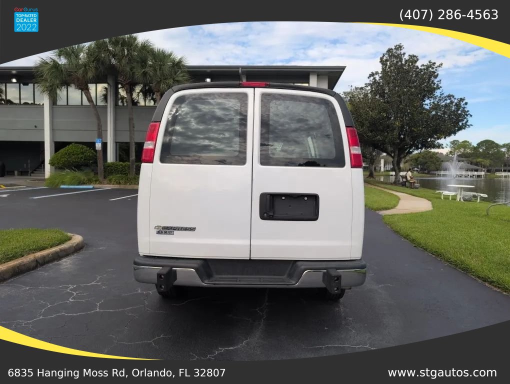 Used 2020 Chevrolet Express 2500 w/ Driver Convenience Package RWD image 4
