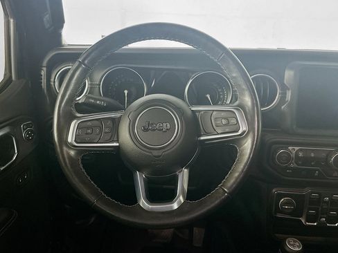 Used 2023 Jeep Wrangler Sahara w/ Cold Weather Group image 18