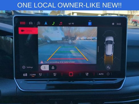 Used 2025 Volkswagen GTI SE image 18