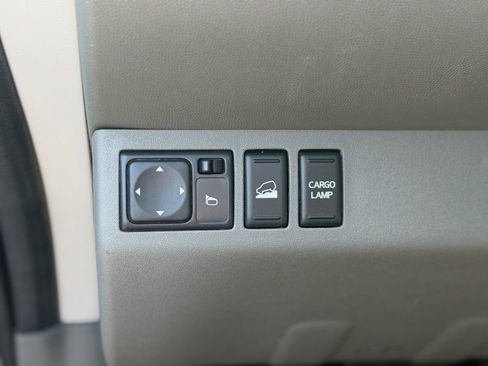 Used 2016 Nissan Frontier SV AWD/4WD image 16
