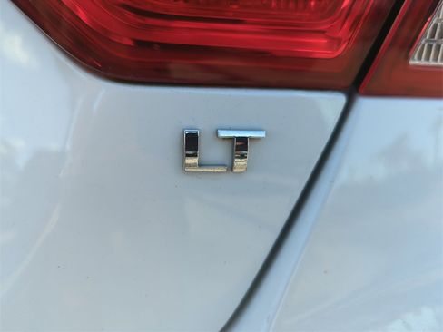 Used 2019 Chevrolet Impala LT image 21