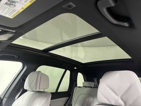 New 2026 BMW X5 xDrive40i w/ M Sport Package image 18