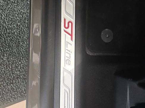 Used 2026 Ford Explorer ST-Line image 11