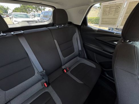 Used 2025 Chevrolet TrailBlazer LT FWD image 36