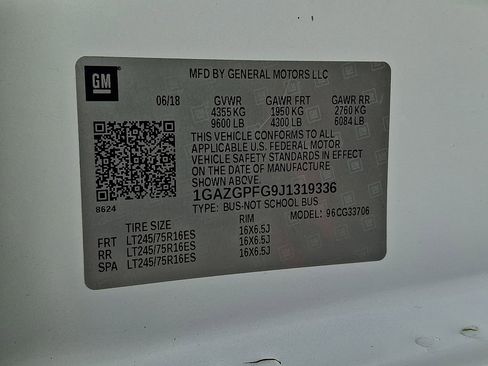 Used 2018 Chevrolet Express 3500 LT w/ LT Preferred Equipment Group image 33