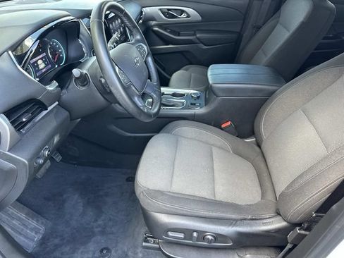 Used 2023 Chevrolet Traverse LT FWD image 30