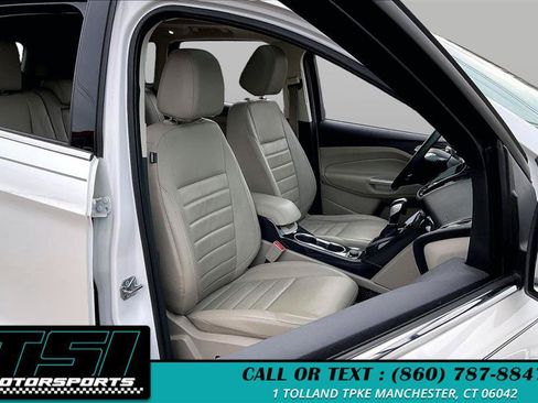 Used 2015 Ford Escape Titanium w/ Equipment Group 301A AWD/4WD image 7