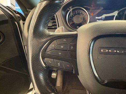 Used 2019 Dodge Challenger R/T image 18
