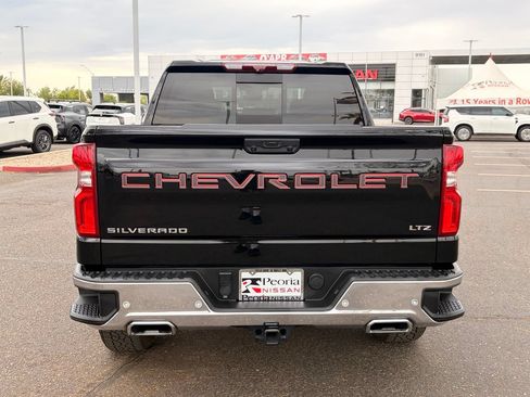 Used 2024 Chevrolet Silverado 1500 LTZ AWD/4WD image 8