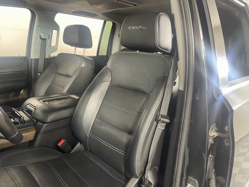 Used 2018 GMC Yukon XL Denali w/ Denali Ultimate Package image 22