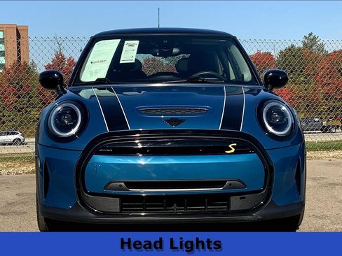 Used 2023 MINI Cooper SE image 2