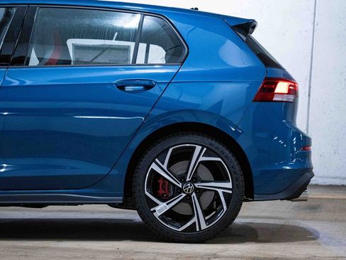 New 2026 Volkswagen GTI SE FWD image 4