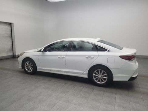 Used 2019 Hyundai Sonata SE w/ Cargo Package FWD image 3