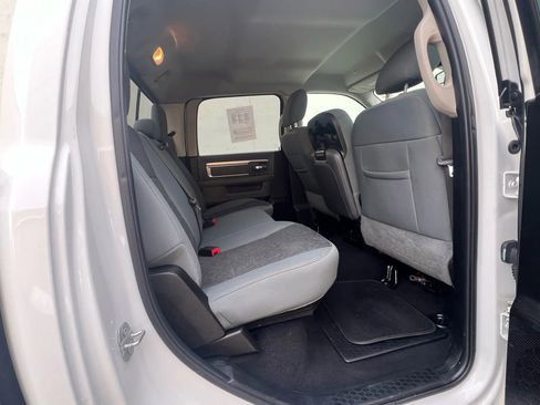 Used 2019 RAM 1500 Big Horn RWD image 28