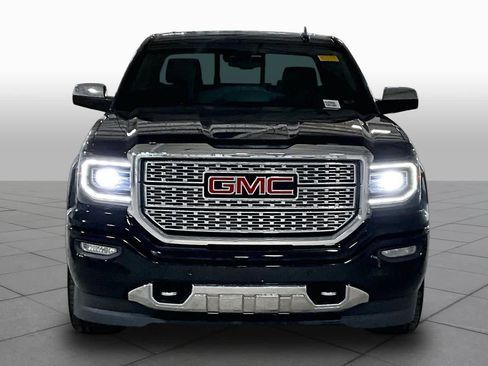 Used 2017 GMC Sierra 1500 Denali w/ Denali Ultimate Package AWD/4WD image 4