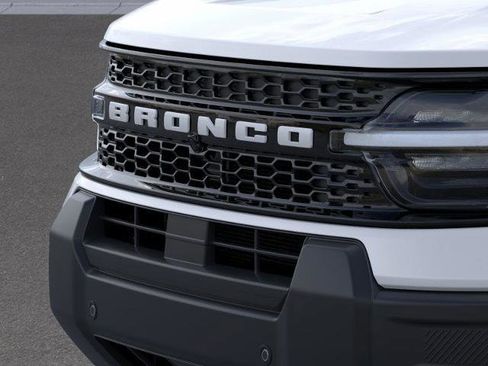 New 2025 Ford Bronco Sport Outer Banks w/ Outer Banks Tech Package+ AWD/4WD image 17