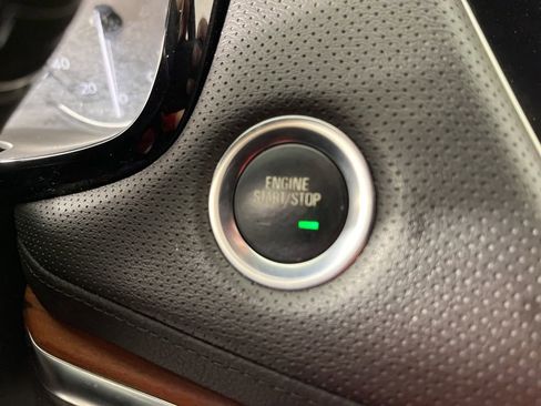 Used 2023 Cadillac XT5 Premium Luxury image 36